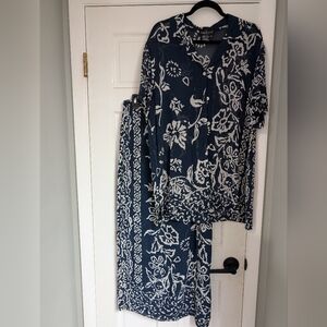Carole Little Navy and White Floral Maxi Dress Set (Top And Skirt) Size XL